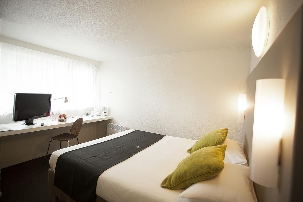 Campanile Marseille Vitrolles Griffon Hotel Ngoại thất bức ảnh