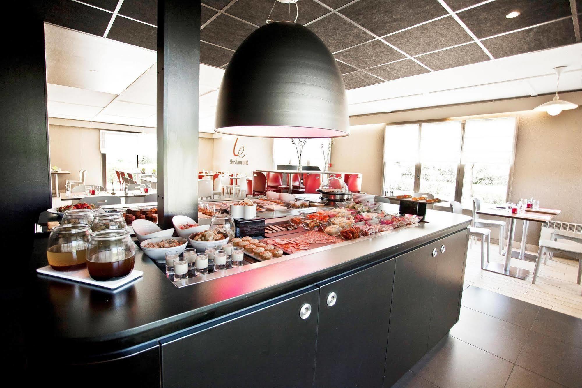 Campanile Marseille Vitrolles Griffon Hotel Ngoại thất bức ảnh